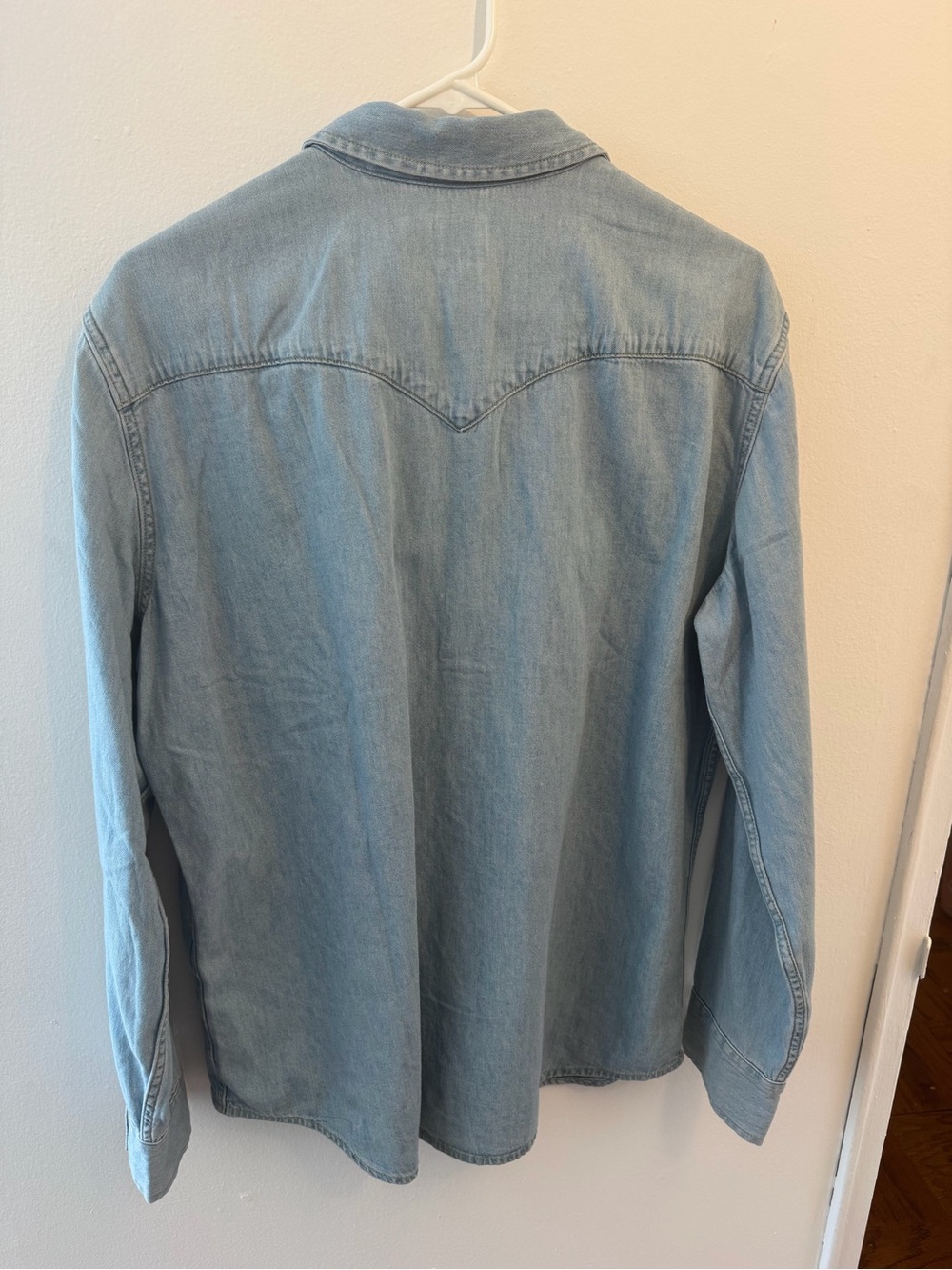 Levis Standard Western Denim Shirt Button Down Size Large Light Wash NWT - Picture 4 of 4